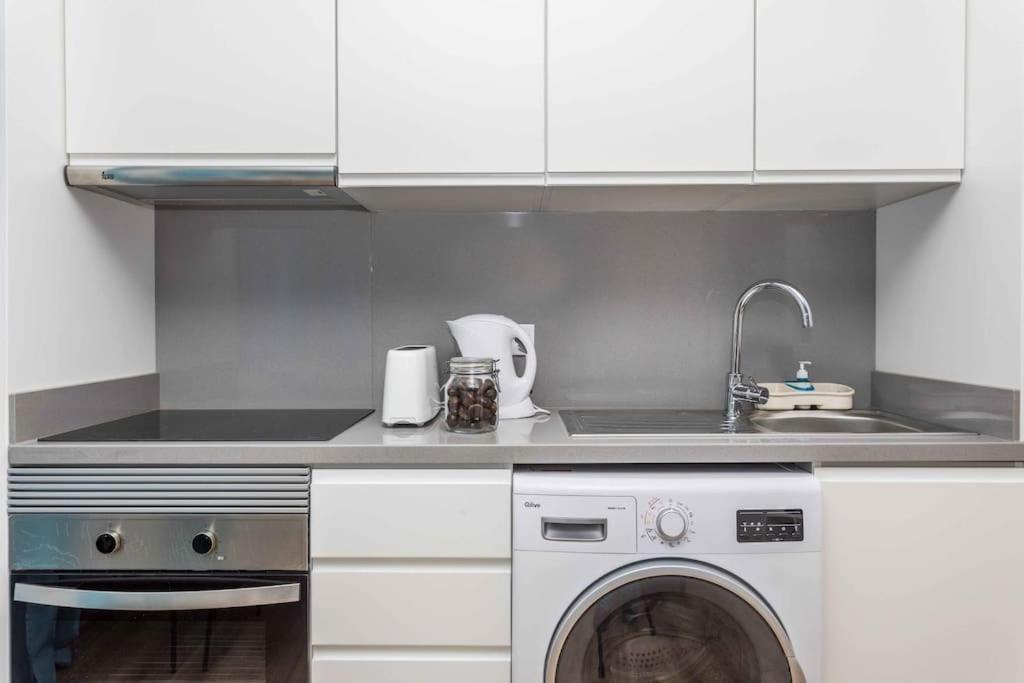 BRANDNEW Designer's 2-bed Apartment Lisbon 1011D Eksteriør billede